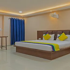 Hotel Itsy Kashi Grand, Bhu