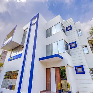 Fabhotel Oyster 3*, Gurgaon India