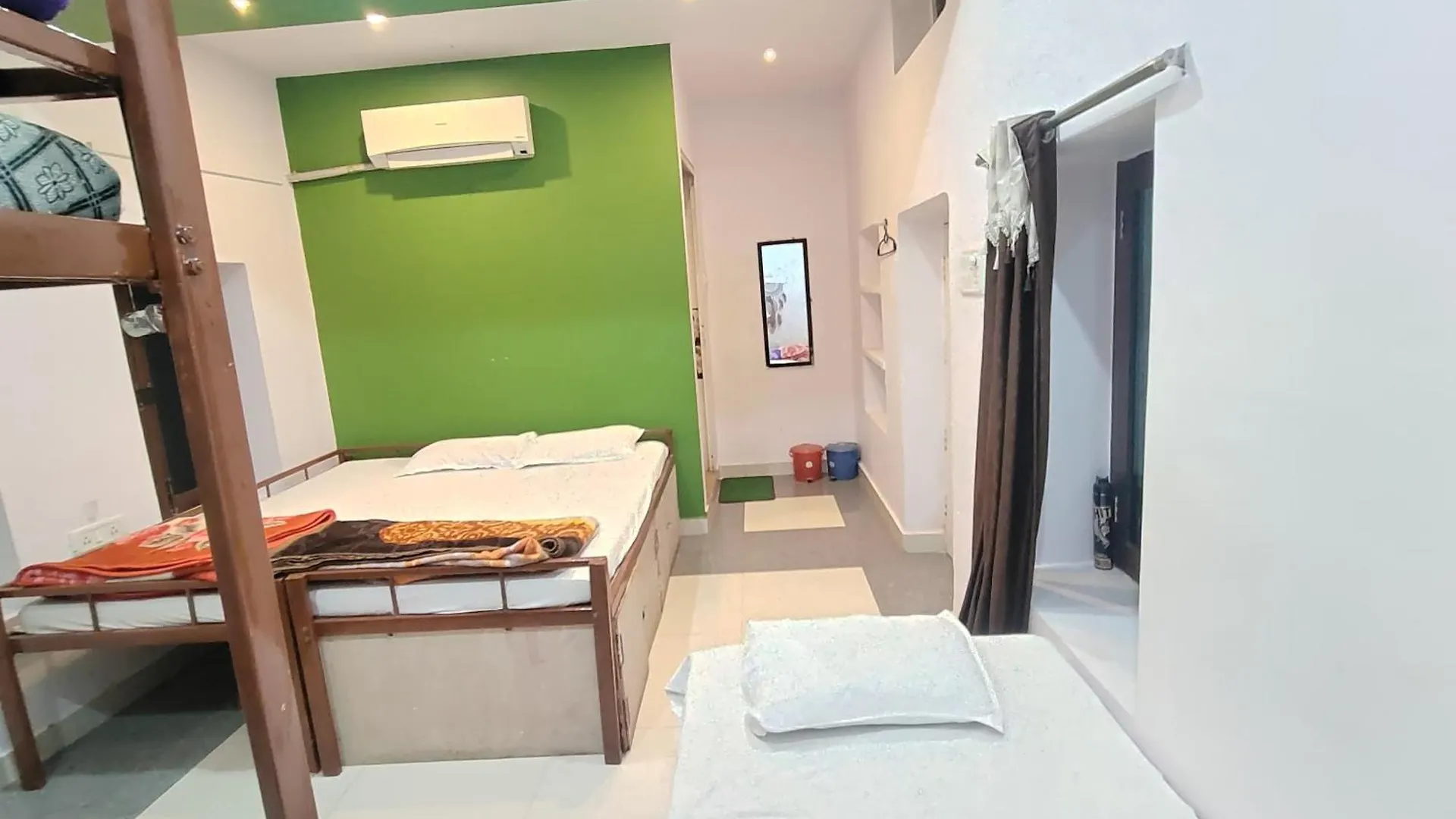 Banaras Paying Guest House Assi Ghat Варанаси 3*,